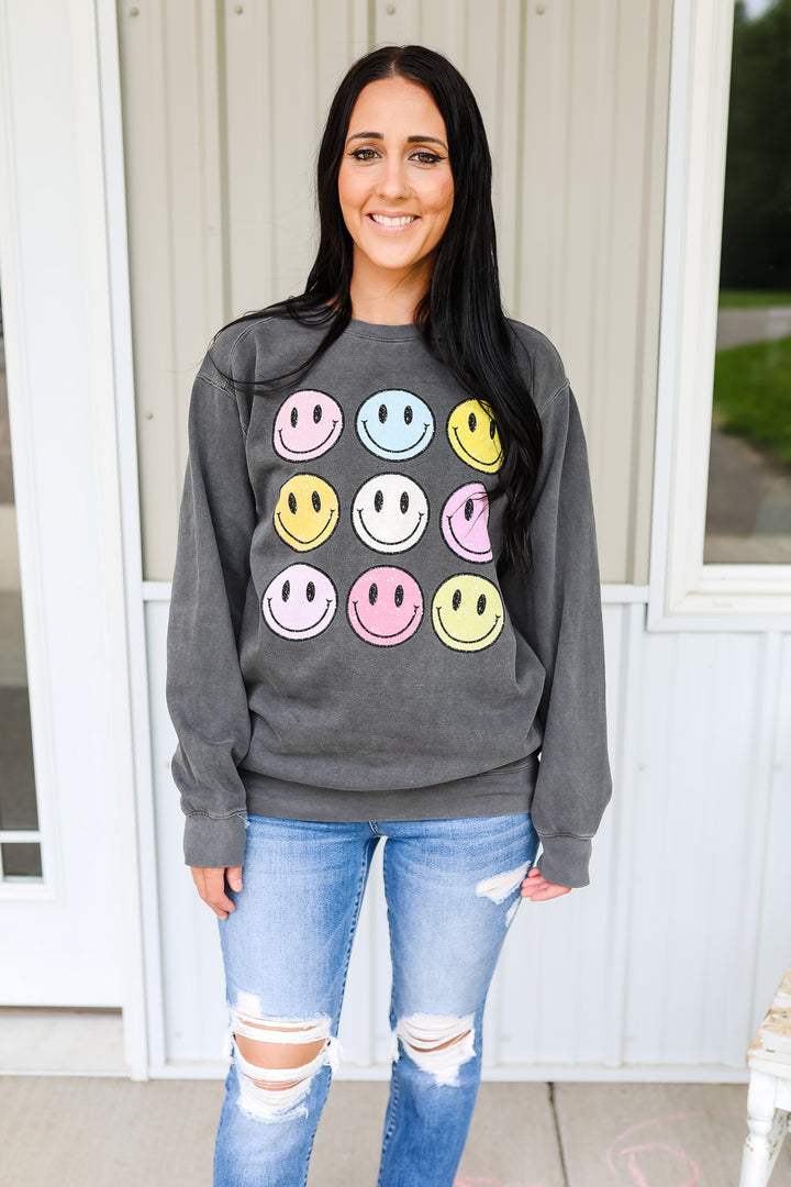 Pastel Distressed Happy Faces Graphic Sweatshirt - Pepper