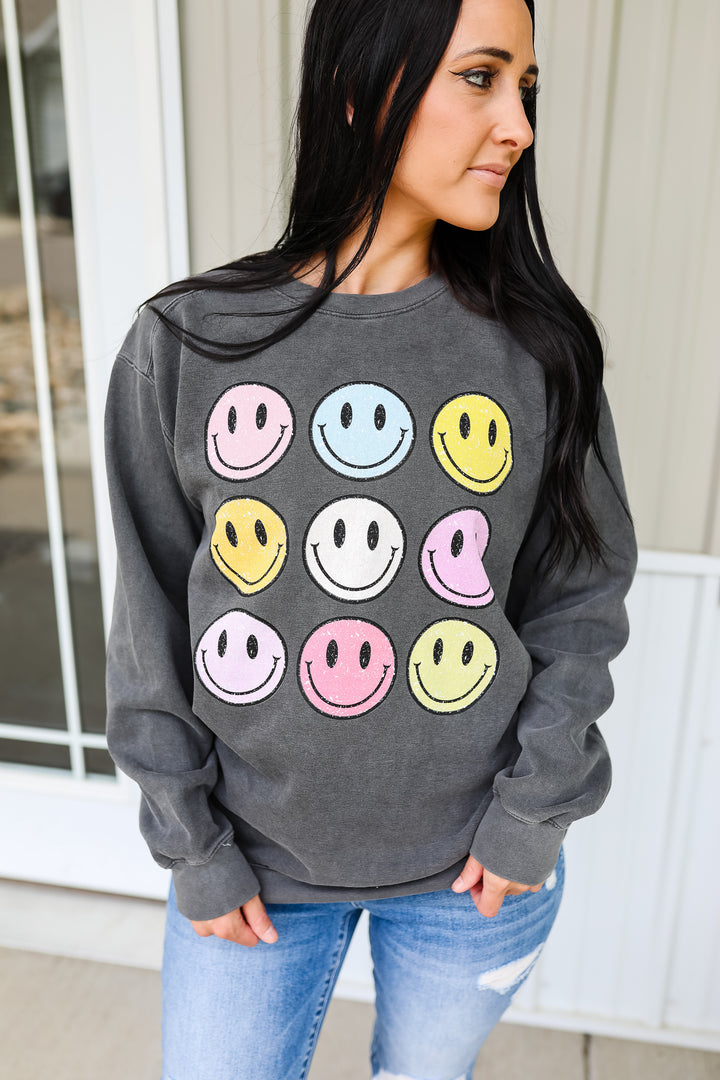 Pastel Distressed Happy Faces Graphic Sweatshirt - Pepper