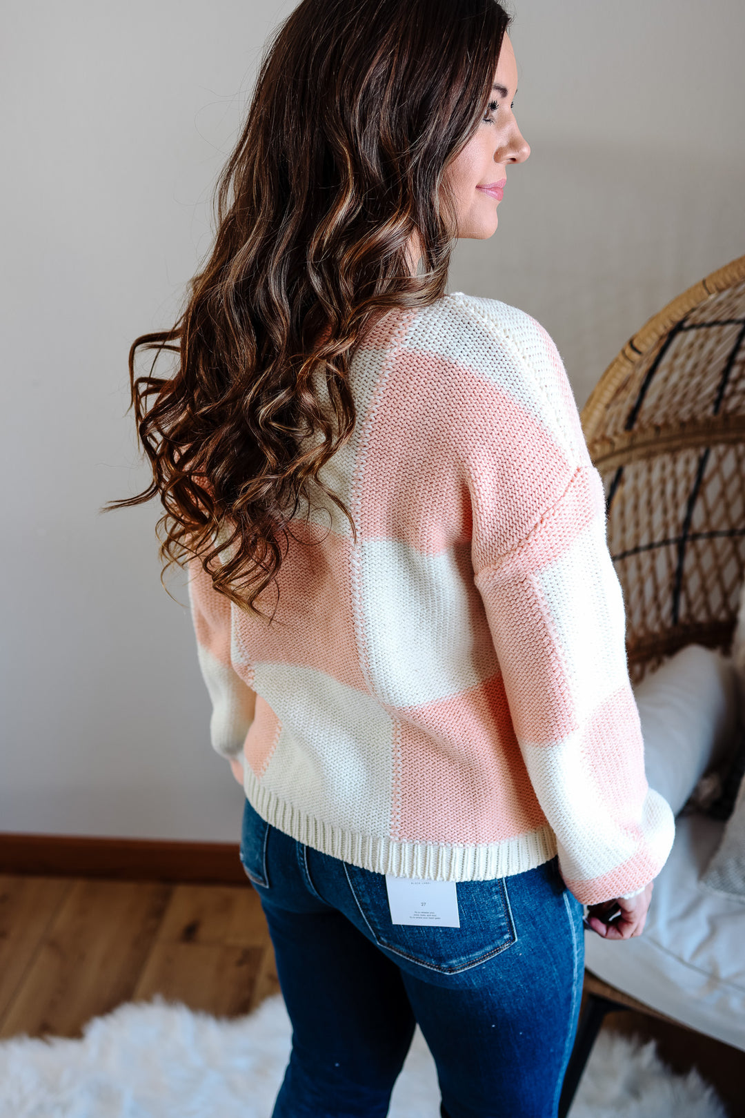 Tatiana Checkered Sweater - Strawberry Milk