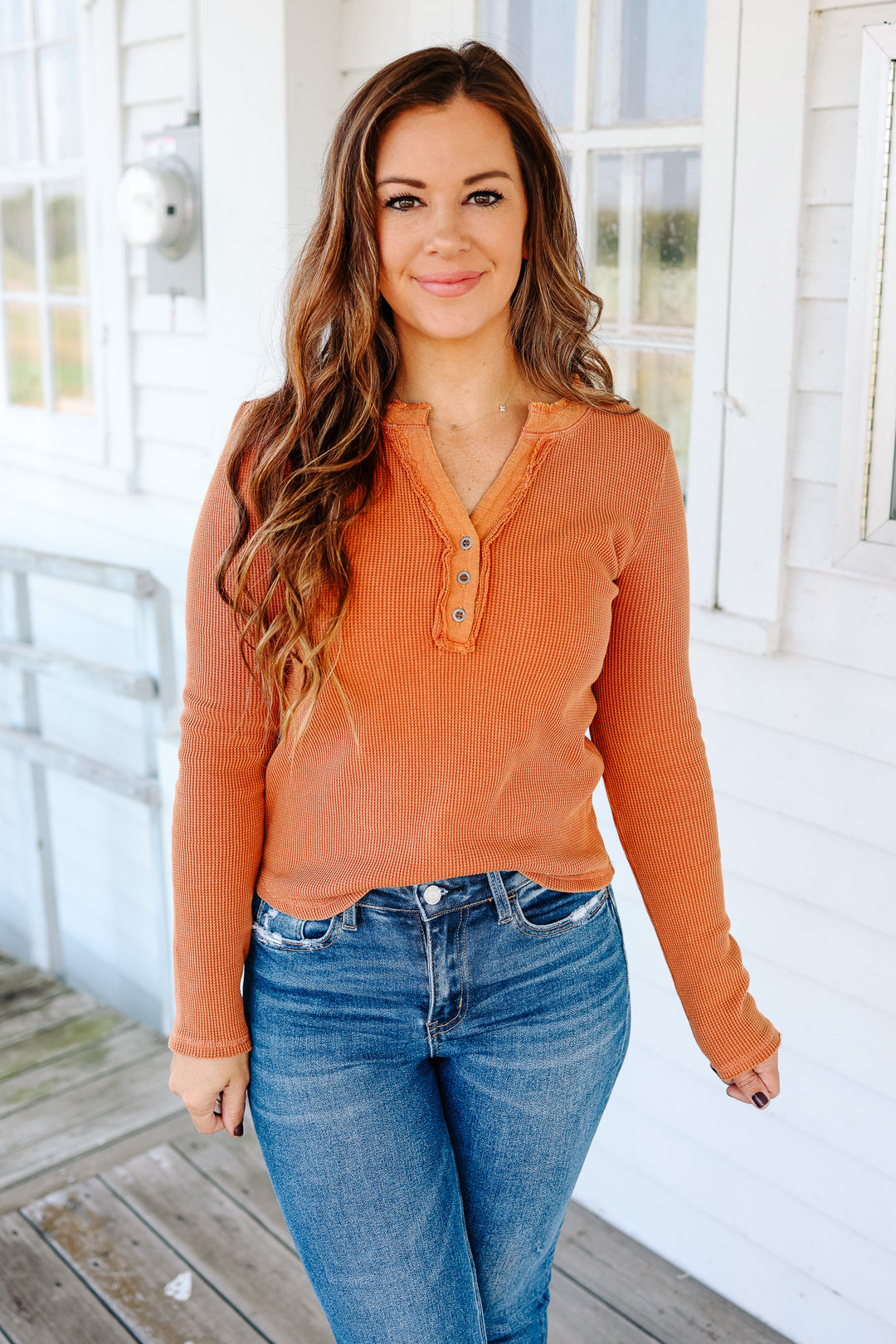 Finn Distressed Washed Henley - Orange