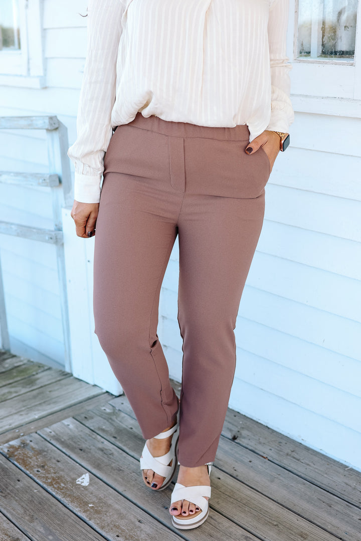 Freya Stretch Waist Dress Pants - Mocha