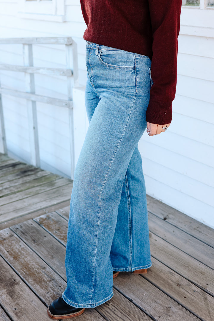 VERVET: Kelly 90's Vintage High Rise Jeans