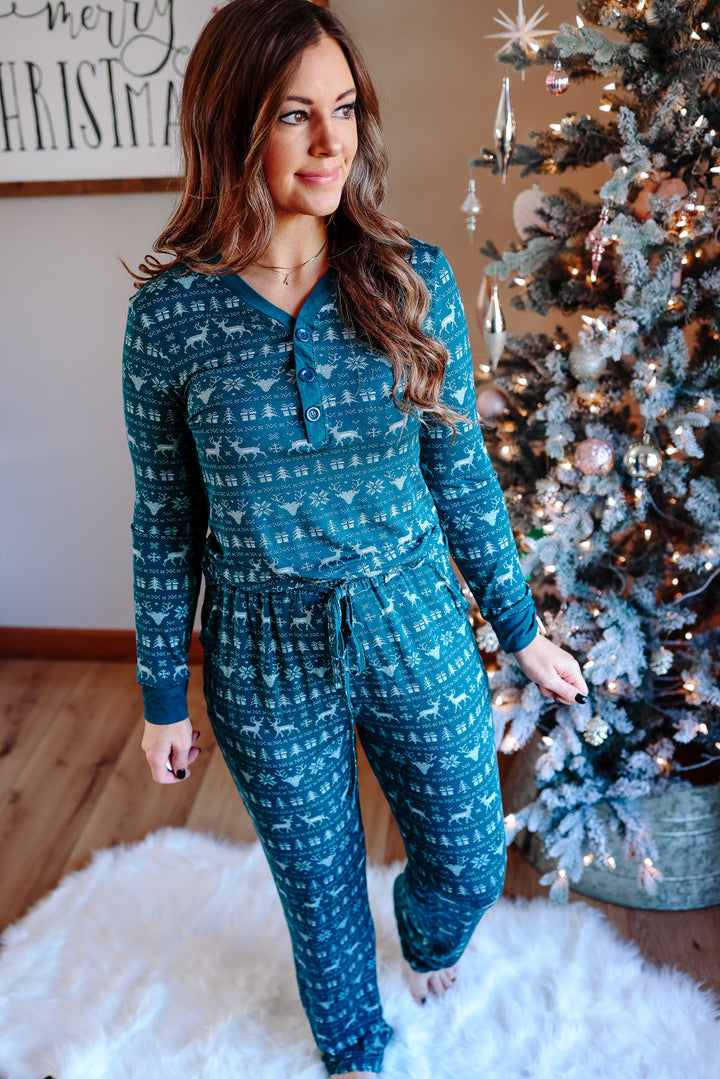 Twas The Night - Nordic Green Pajama Set