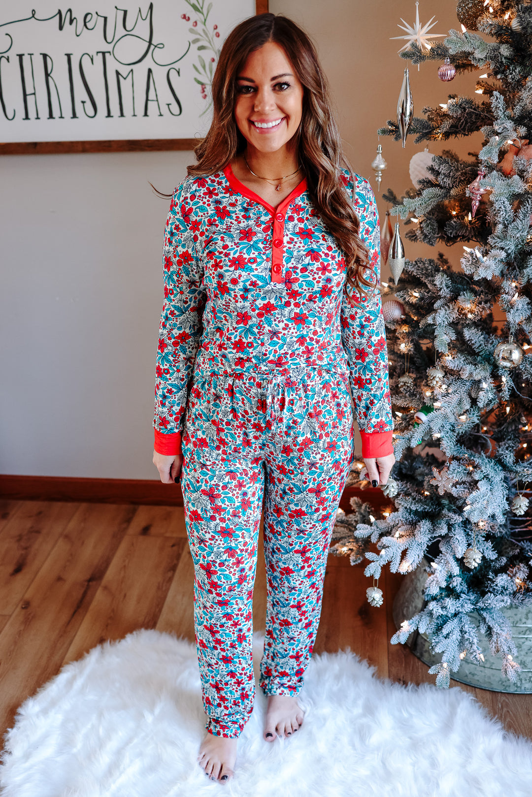 Winter Bloom - Festive Floral Pajama Set