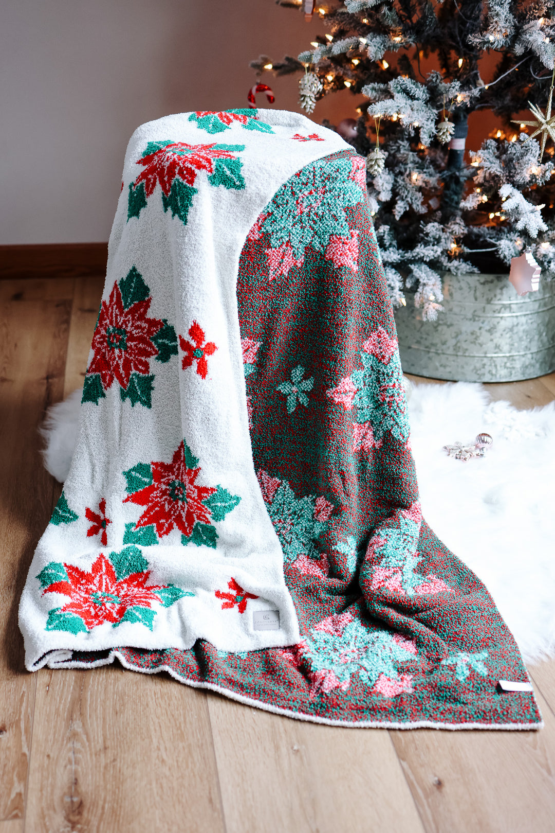 Poinsettia Comfy Luxe Blanket