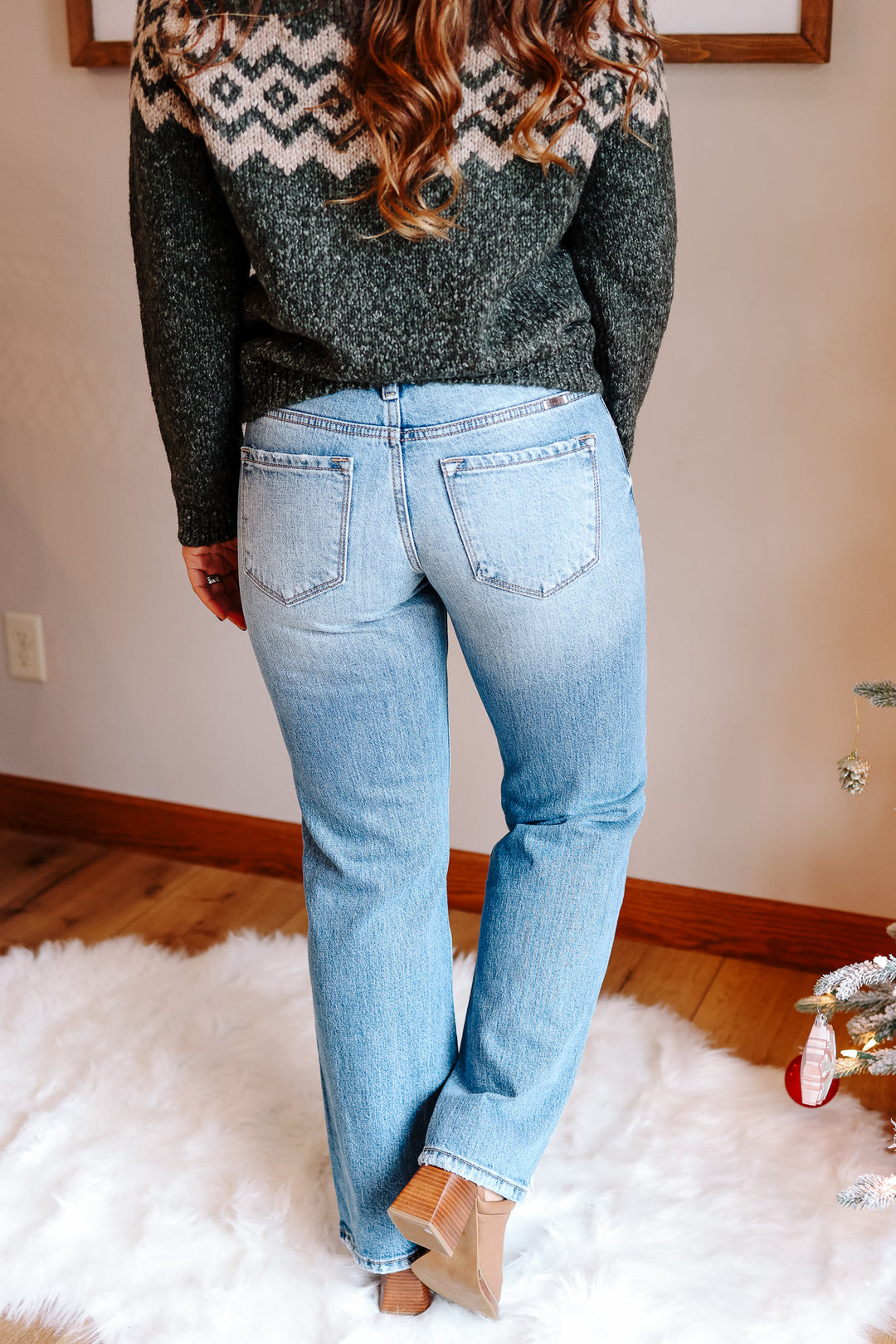 KANCAN: Davis Midrise True Straight Jeans