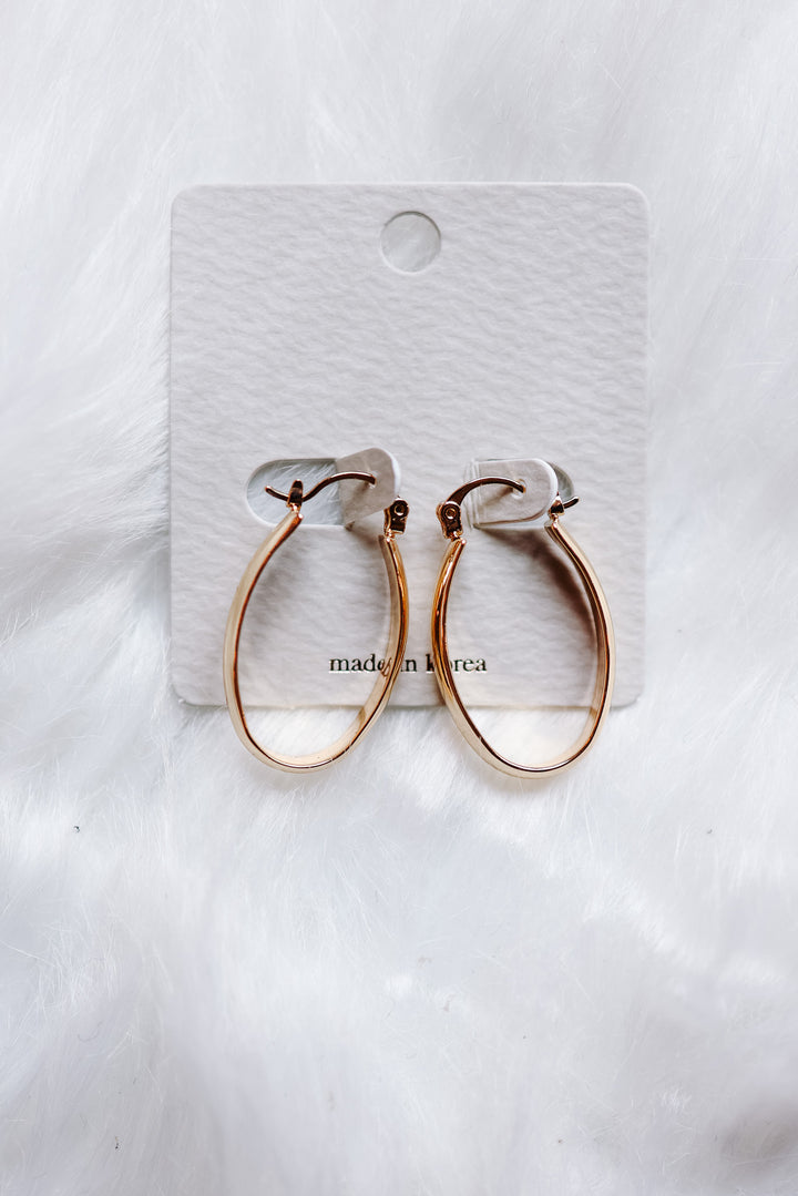 Elise Oval Hoop Earrings