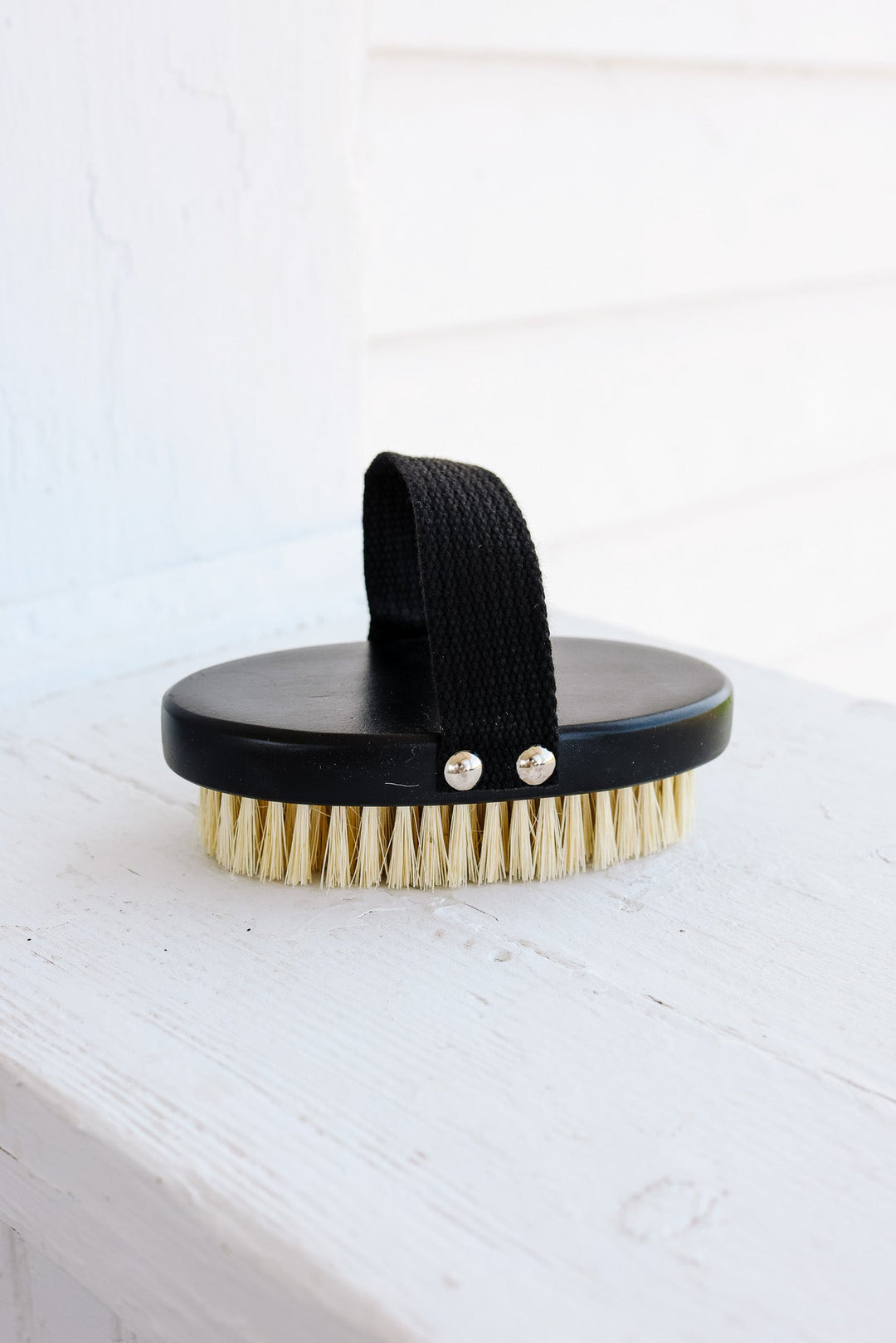 Exfoliating Dry Brush