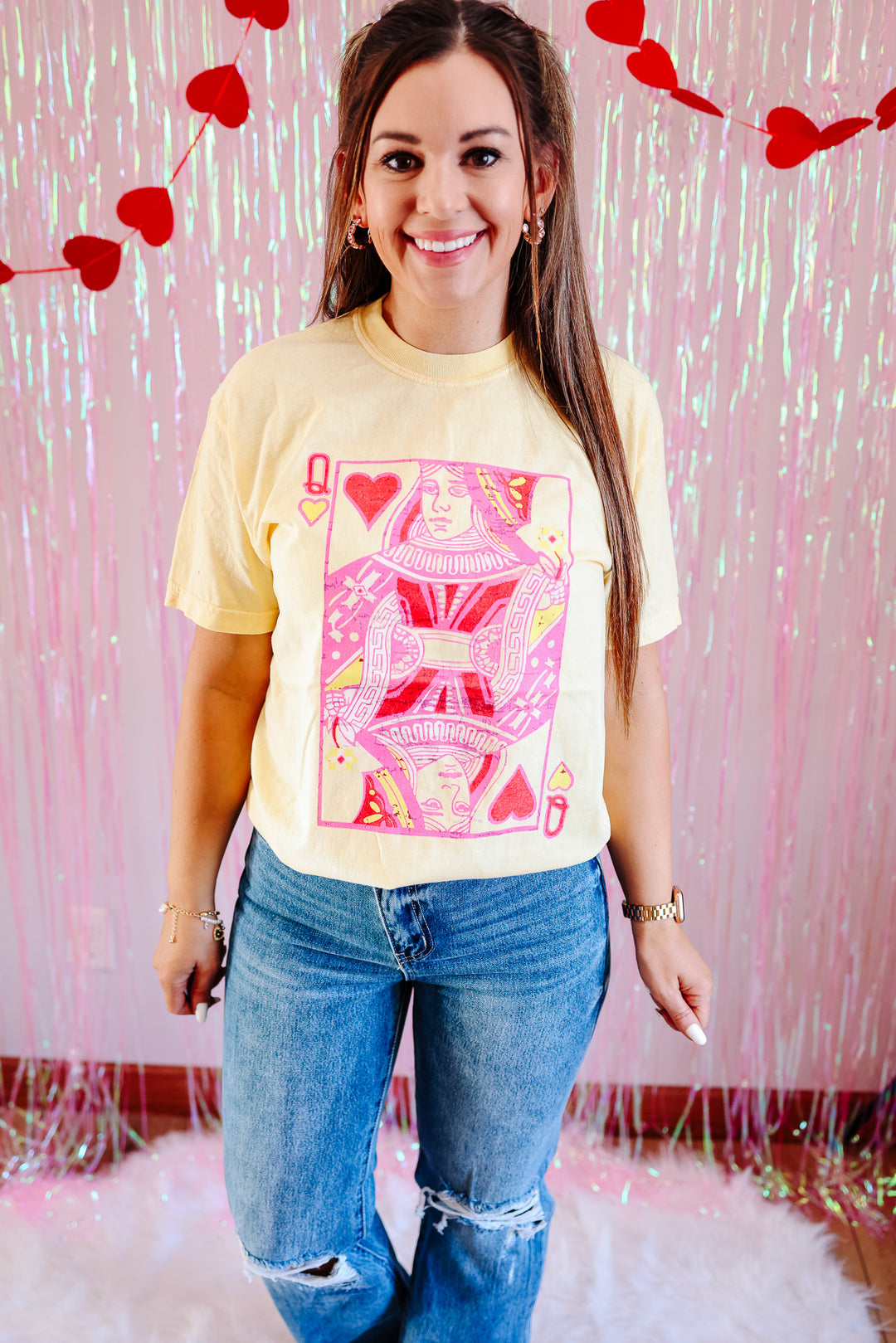 Queen of Hearts Graphic Tee - Butter