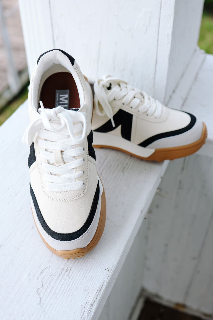 Mia Town Sneaker