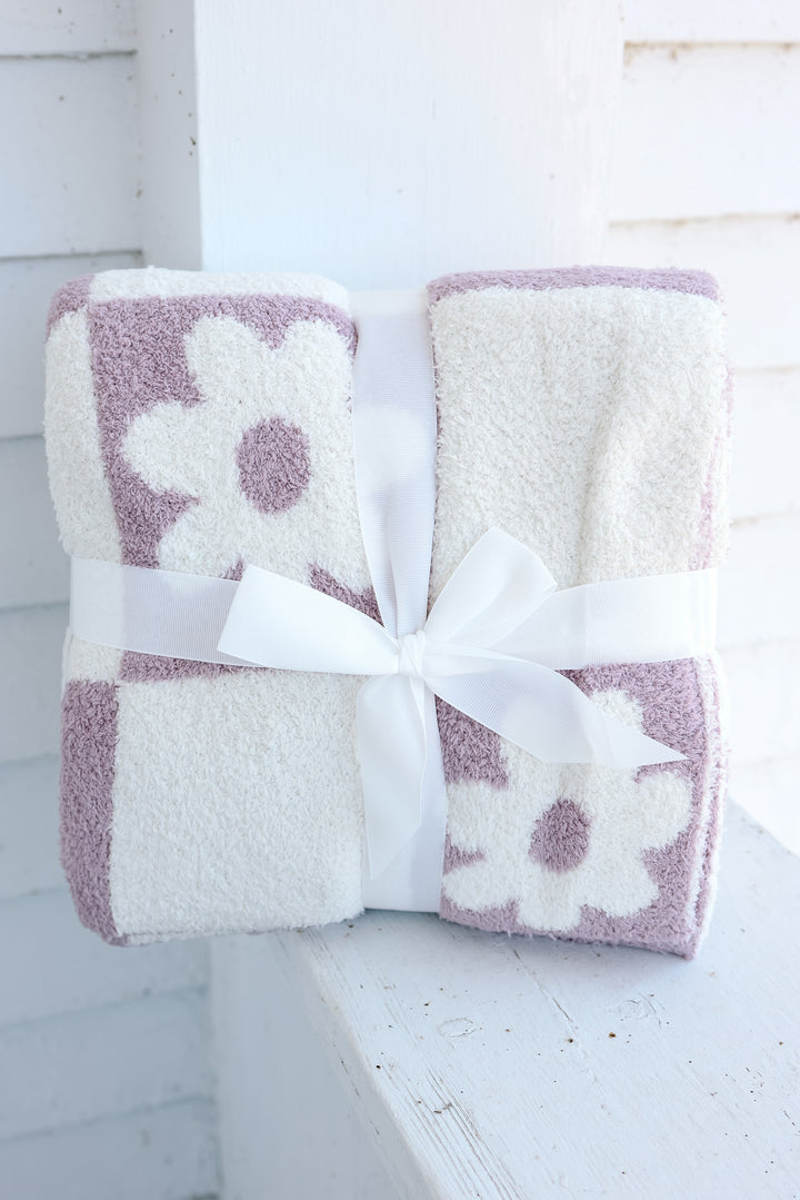 Emerlie Love Luxe Blankets - Checkered Flowers