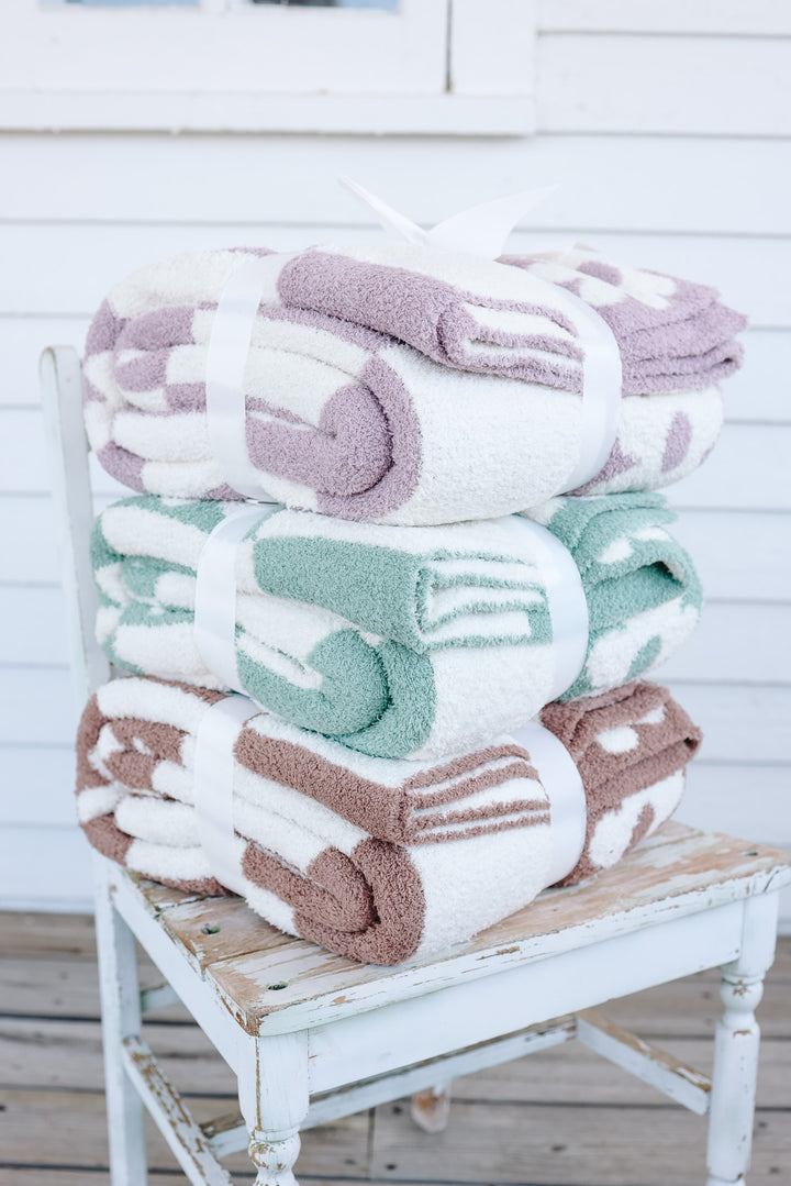 Emerlie Love Luxe Blankets - Checkered Flowers