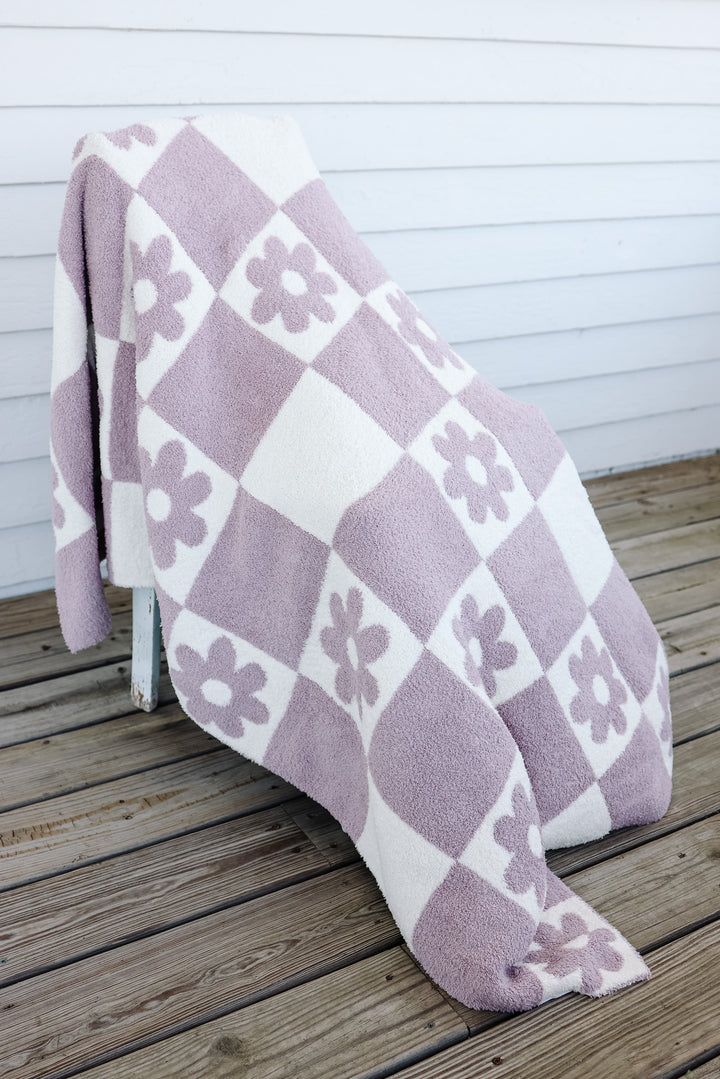 Emerlie Love Luxe Blankets - Checkered Flowers