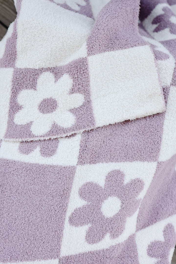 Emerlie Love Luxe Blankets - Checkered Flowers