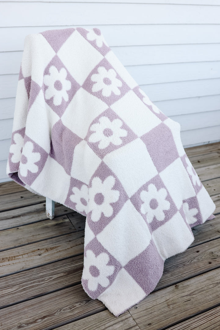 Emerlie Love Luxe Blankets - Checkered Flowers