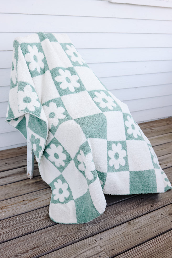 Emerlie Love Luxe Blankets - Checkered Flowers