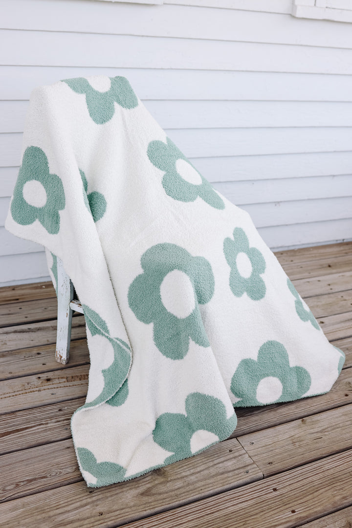 Emerlie Love Luxe Blankets - Retro Flowers