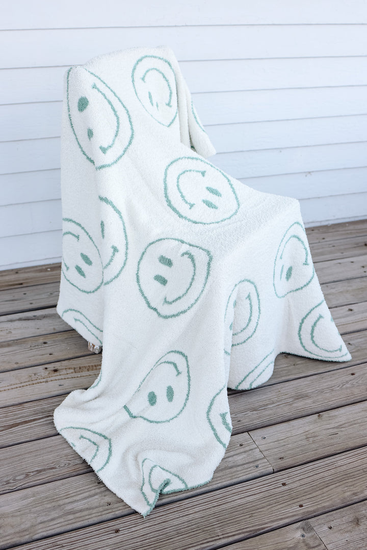 Emerlie Love Luxe Blankets - Happy Smiley Face