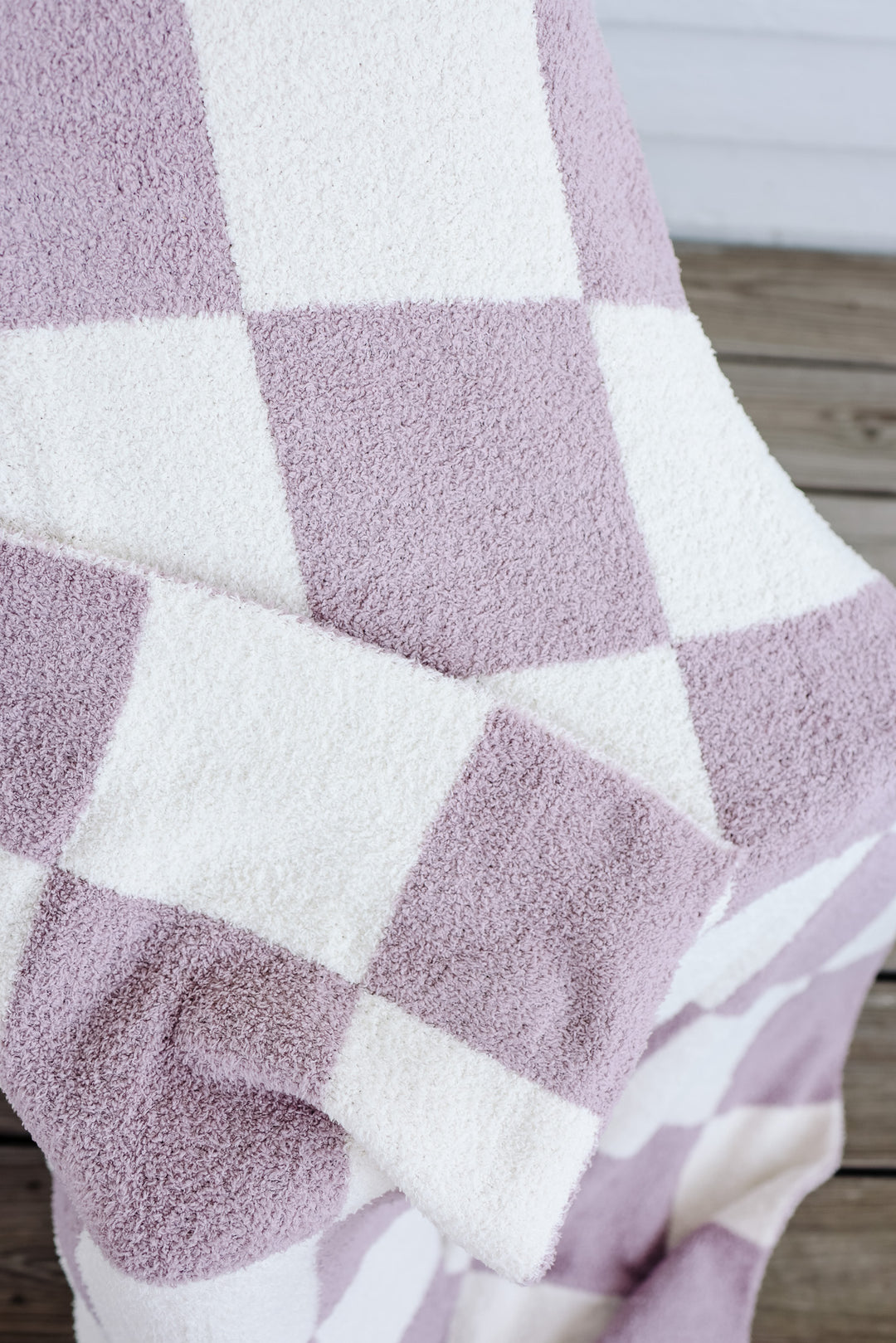 Emerlie Love Luxe Blankets - Checkered