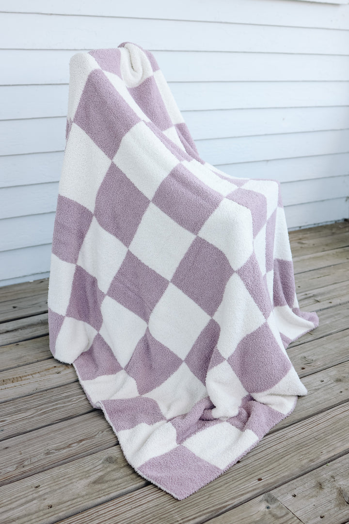 Emerlie Love Luxe Blankets - Checkered