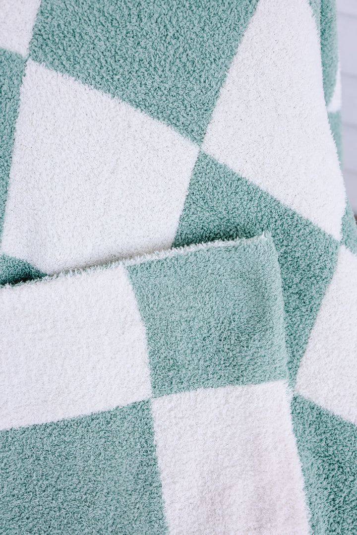 Emerlie Love Luxe Blankets - Checkered