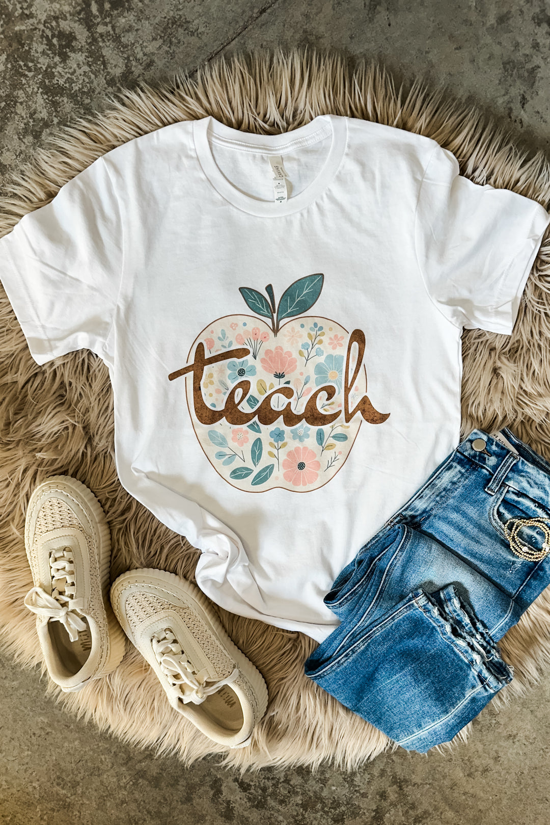 Teach Pastel Apple Graphics - Sweatshirt & T-Shirt Style