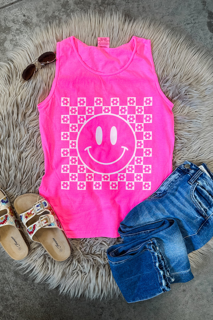 AO OOPSIE DEAL - Checkered Flower Happy Face Graphic Tank - Neon Pink