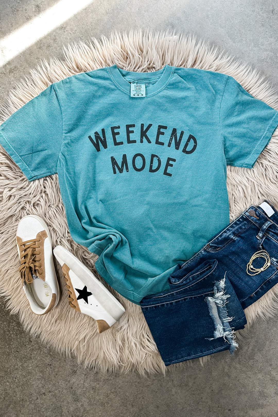 Weekend Mode Graphics - Sweatshirt & T-Shirt Styles