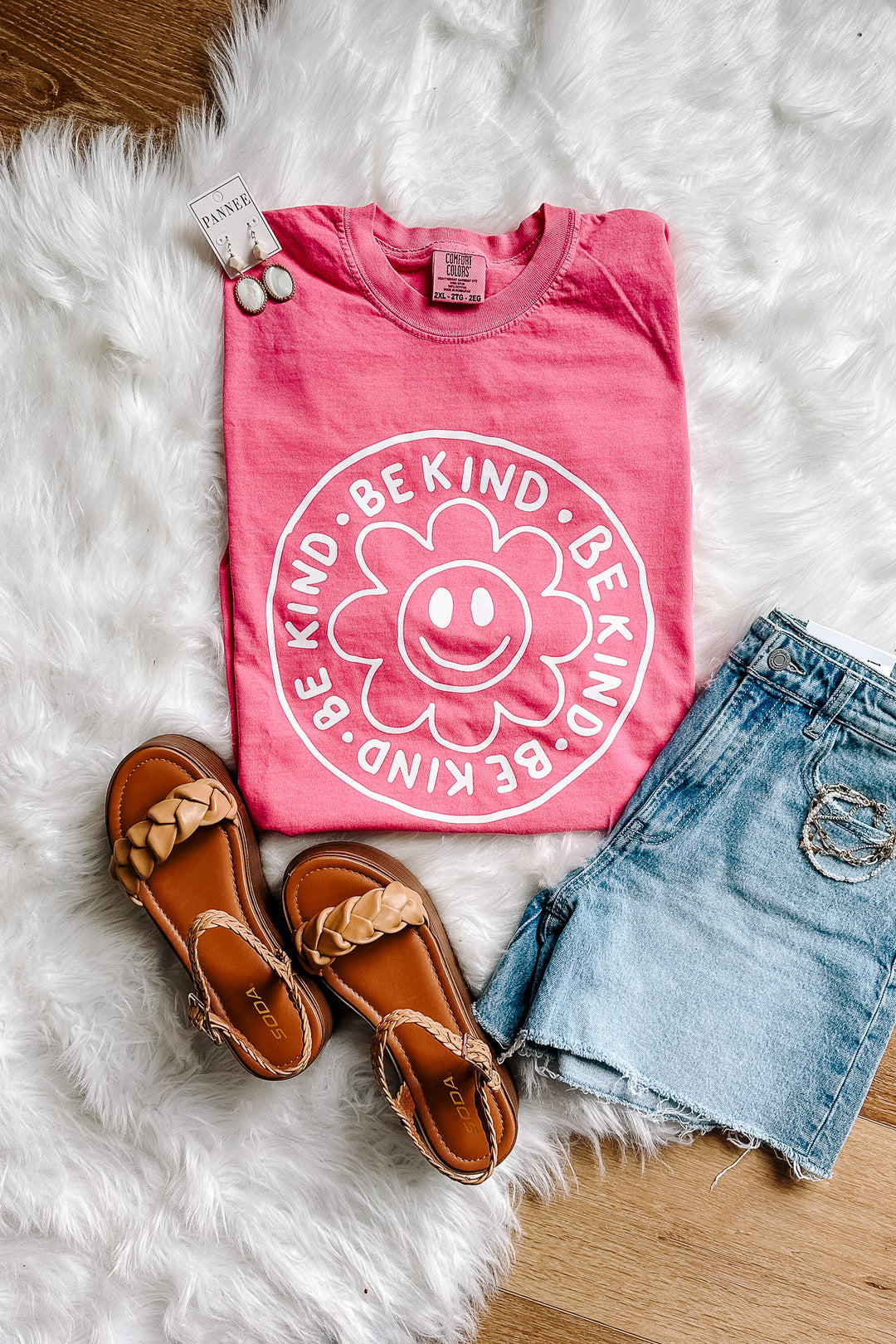 Be Kind Graphic Tee - Crunchberry