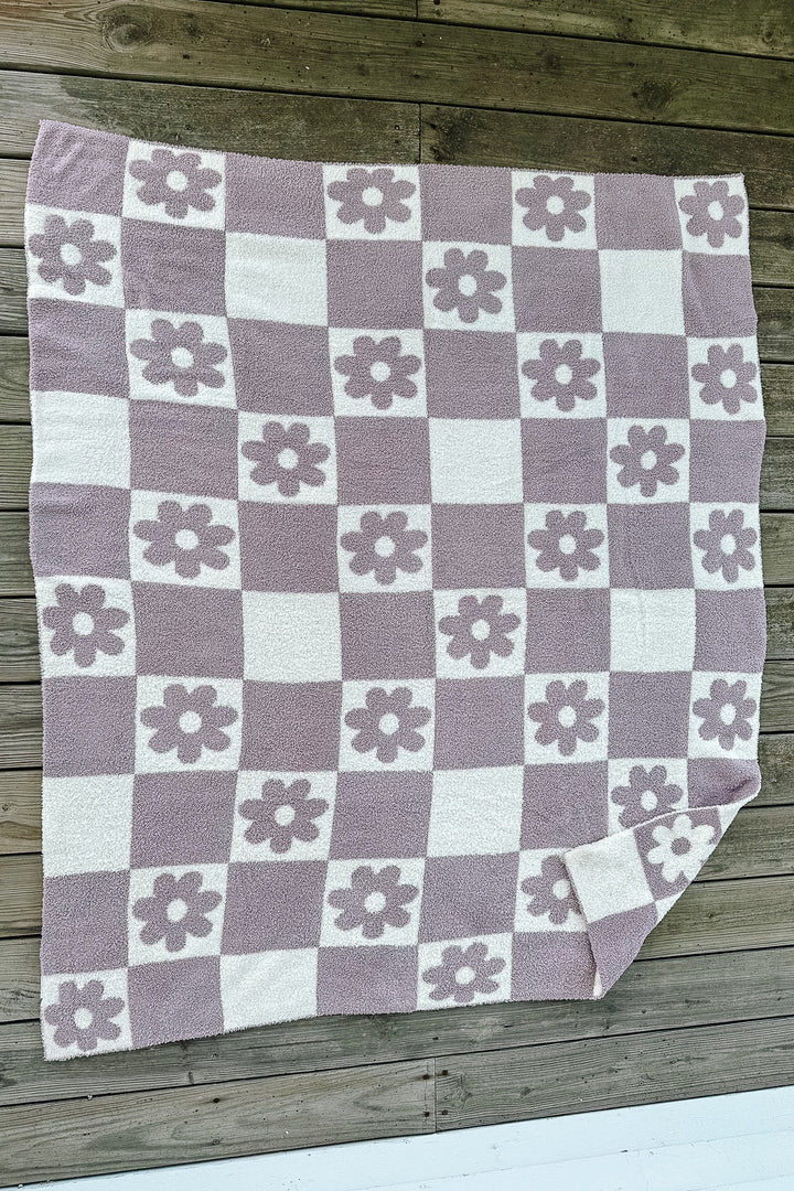 Emerlie Love Luxe Blankets - Checkered Flowers