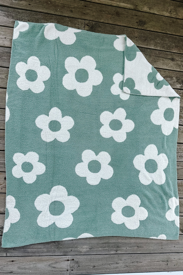 Emerlie Love Luxe Blankets - Retro Flowers