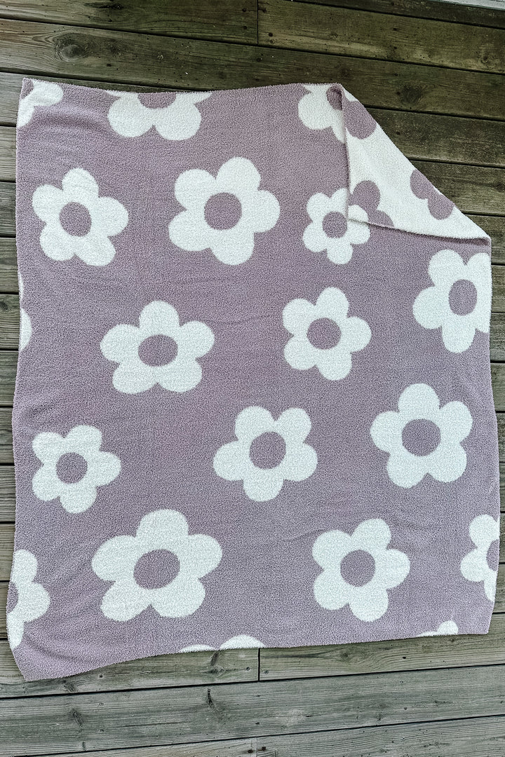 Emerlie Love Luxe Blankets - Retro Flowers