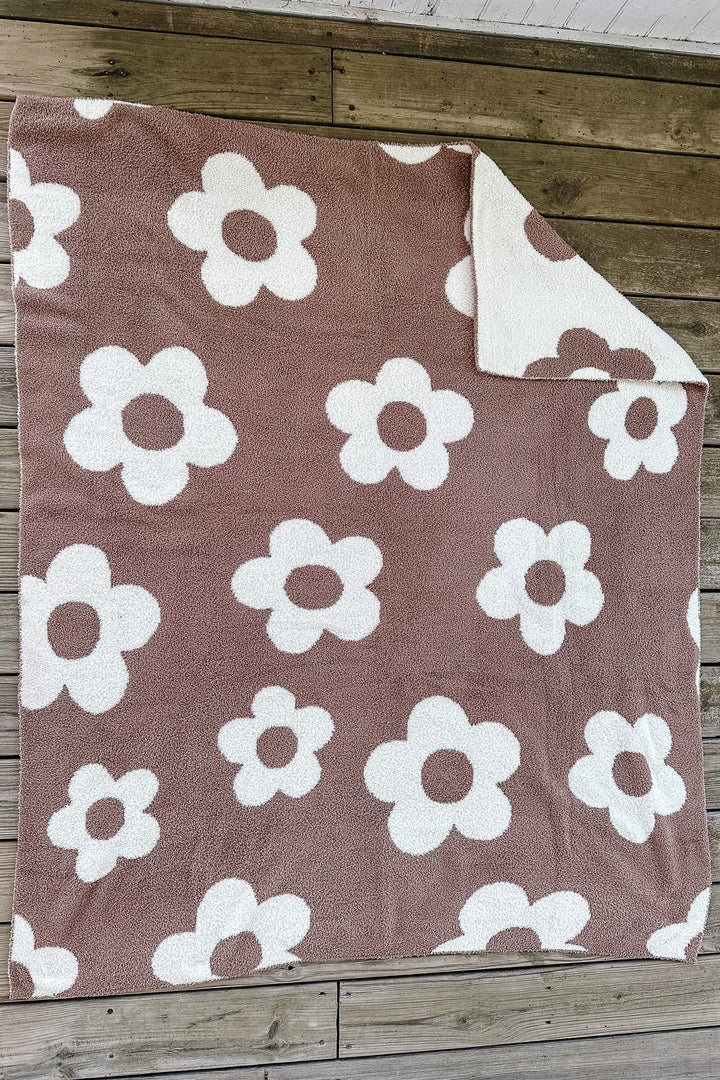 Emerlie Love Luxe Blankets - Retro Flowers